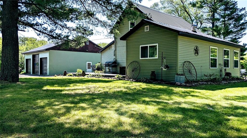 2847 1st Avenue , New Auburn, WI