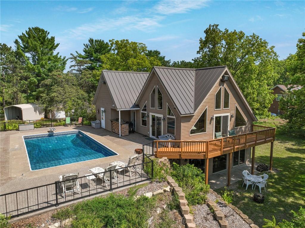 736 Scenic Lane, Pepin, WI