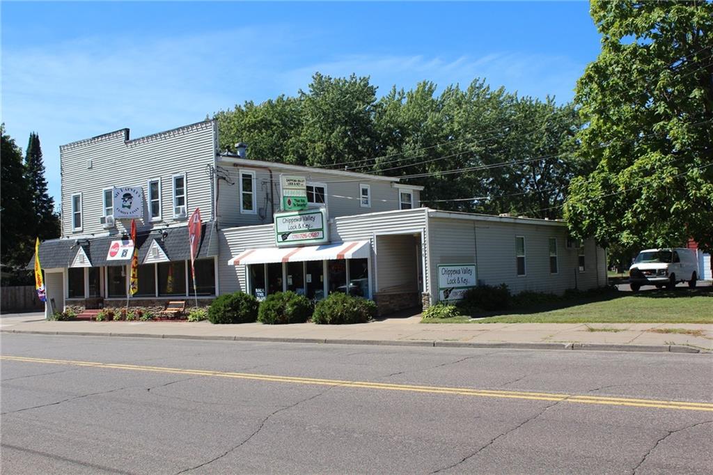 704 E Grand Avenue , Chippewa Falls, WI