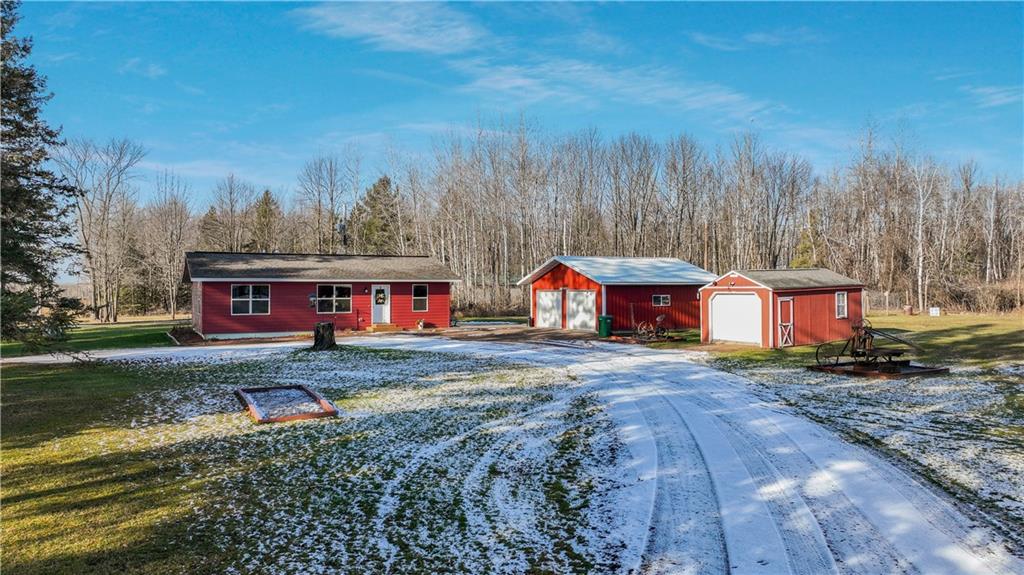 6860 Mae West Road , Ladysmith, WI