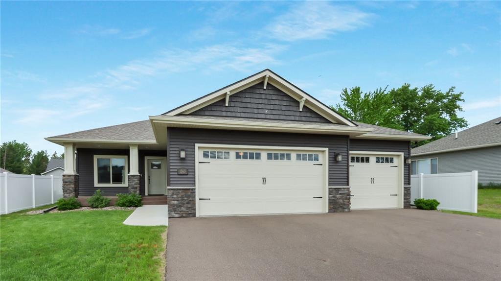 1563 Pebble Beach Drive , Altoona, WI