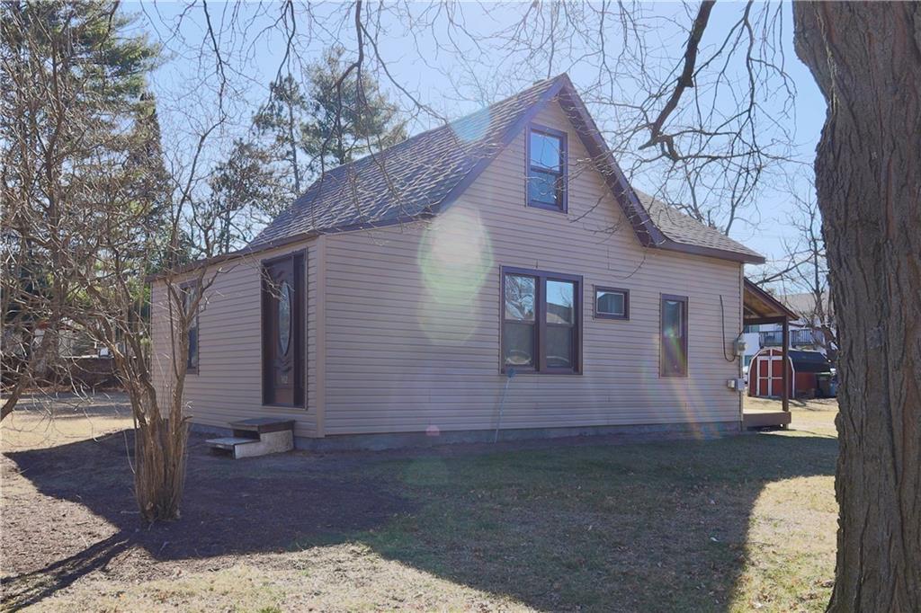 302 21st Avenue E, Menomonie, WI 54751