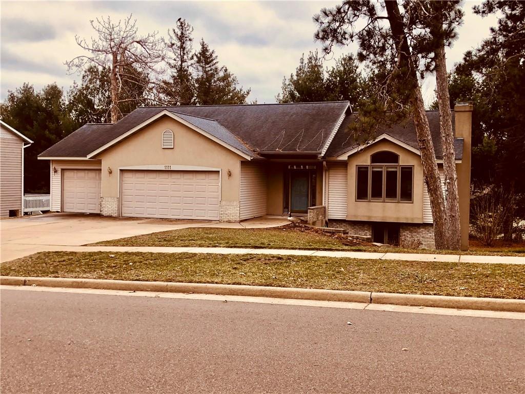 1111 Edgewood Drive , Altoona, WI