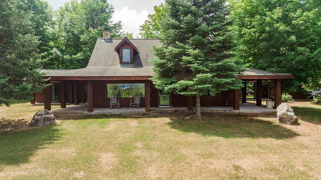 42605 McCloud Lake Road, Cable, WI 