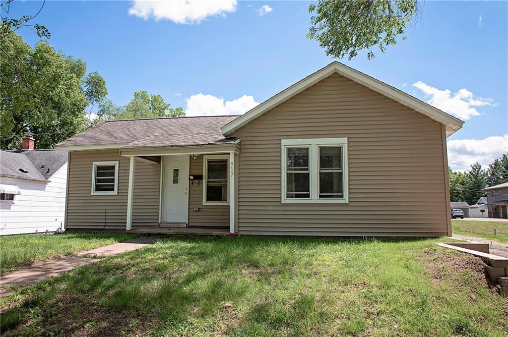 917 Lakeside Avenue, Eau Claire, WI