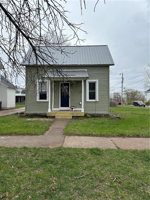 2407 4th Street, Eau Claire, WI 54703 Listing Photo  1