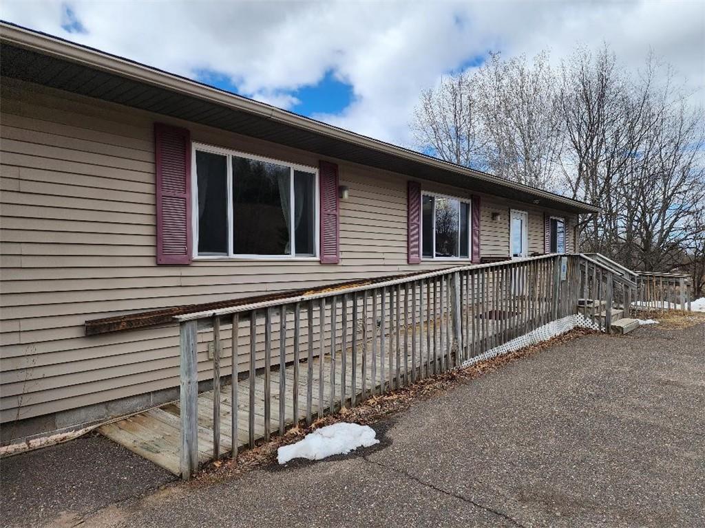 685 Highway P Avenue , Cumberland, WI