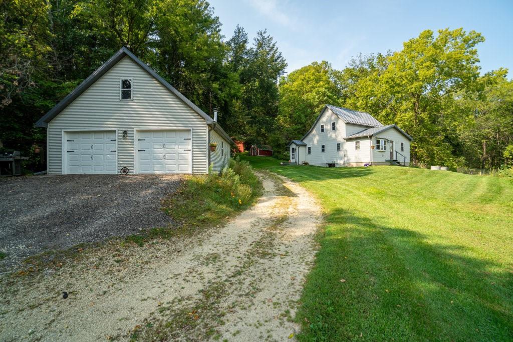 S1341 Deer Creek Road , Nelson, WI