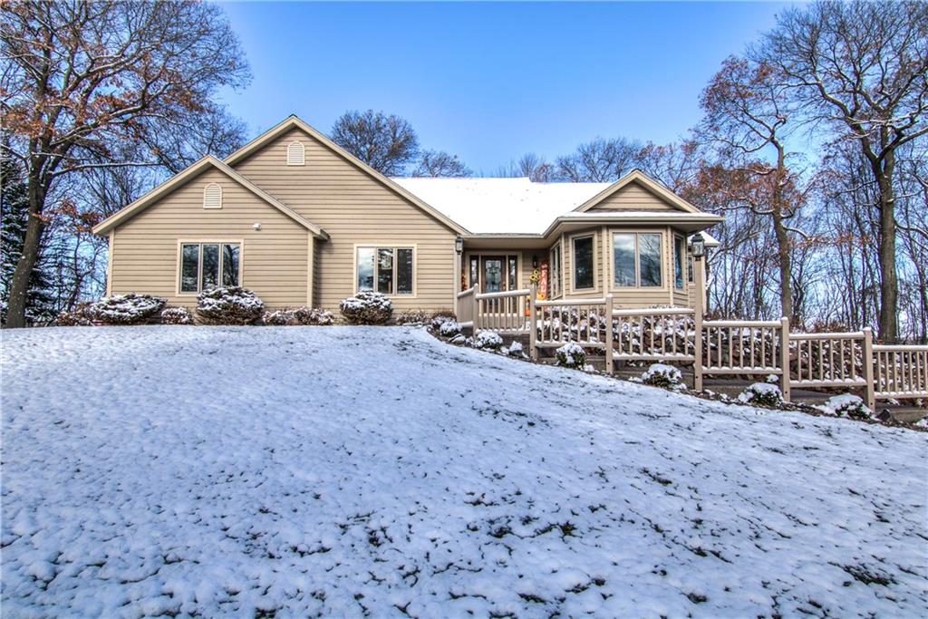 1616 Palomino Road , Eau Claire, WI