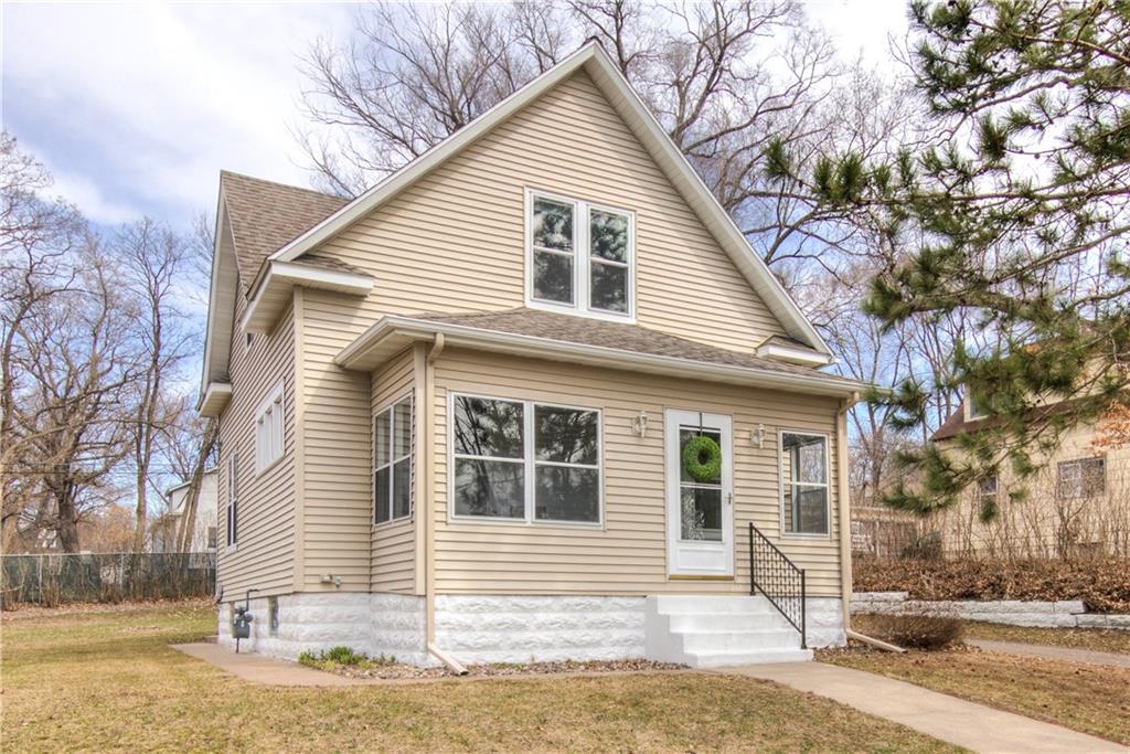 1528 Bellevue Avenue , Eau Claire, WI