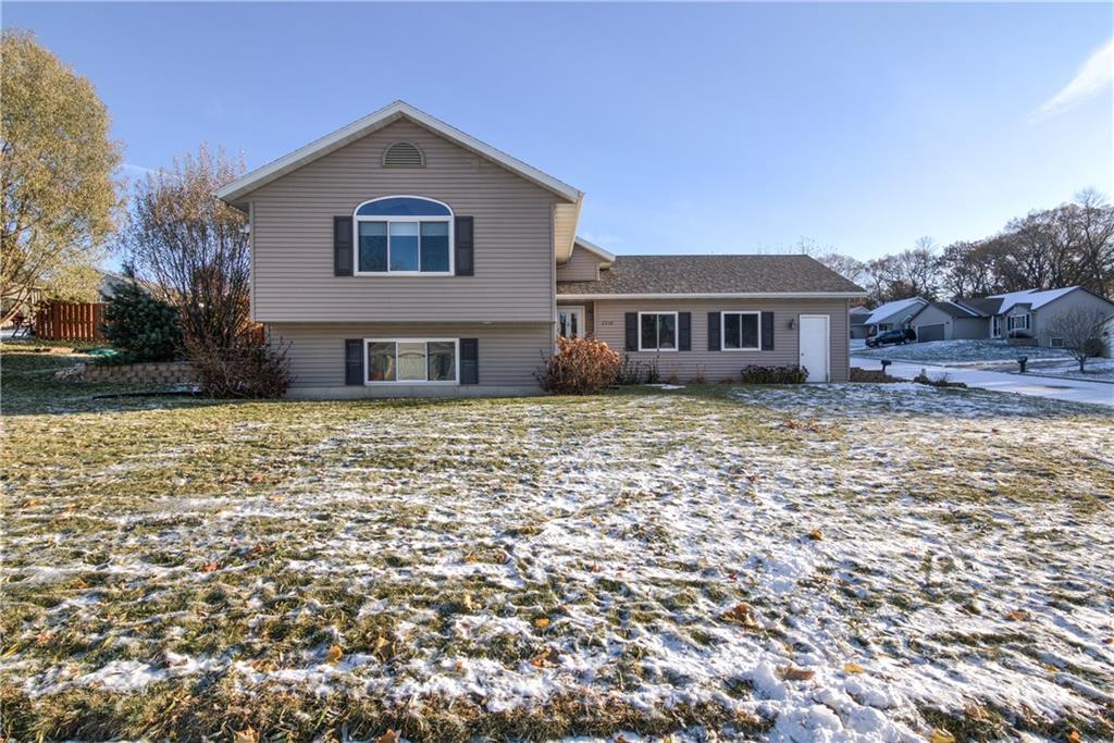 2536 Kenora Parkway , Eau Claire, WI