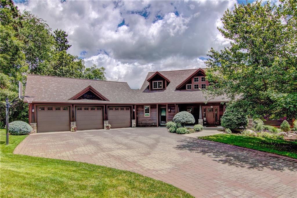 3815 Timber Creek Court , Eau Claire, WI