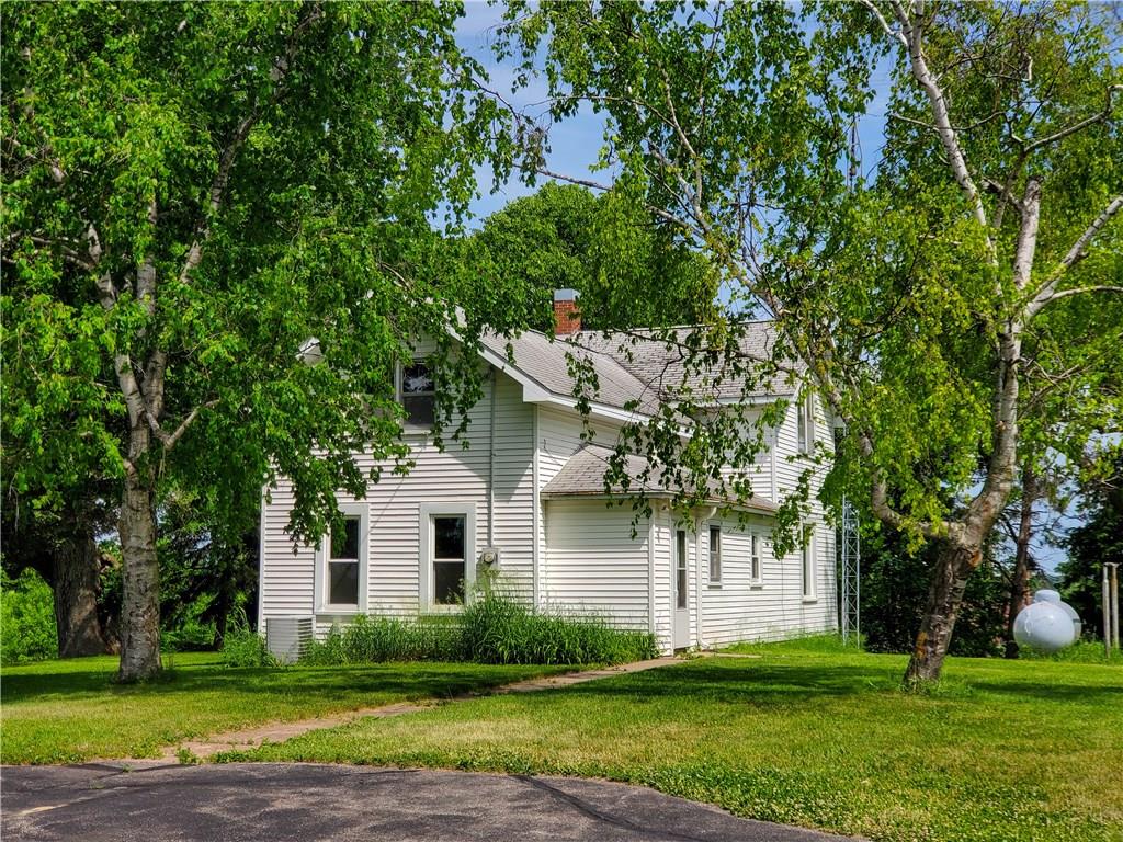 380 E Randall Road , Fall Creek, WI