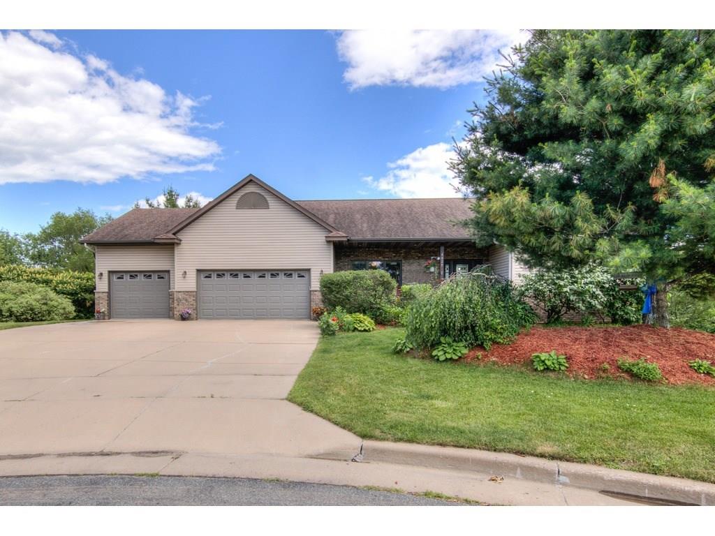 4829 Promontory Court , Eau Claire, WI