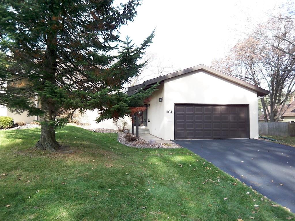 1104 Knollwood Trail , Altoona, WI