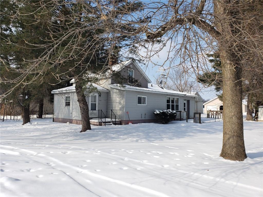 214 E Dell Street , New Auburn, WI