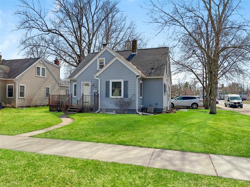 1603 Laurel Avenue , Eau Claire, WI