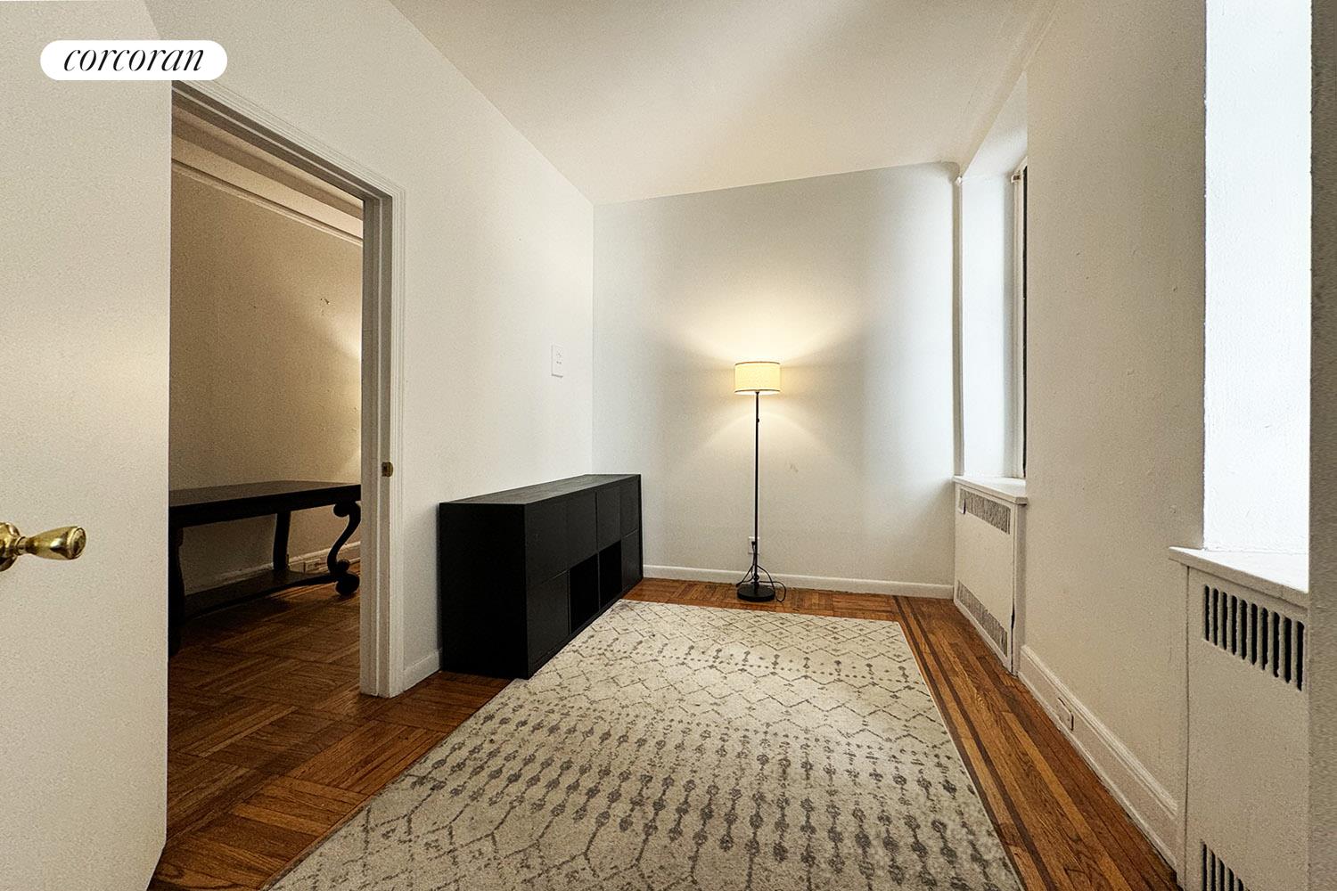 590 West End Avenue 1A, Upper West Side, Upper West Side, NYC - 1 Bedrooms  
1 Bathrooms  
3 Rooms - 