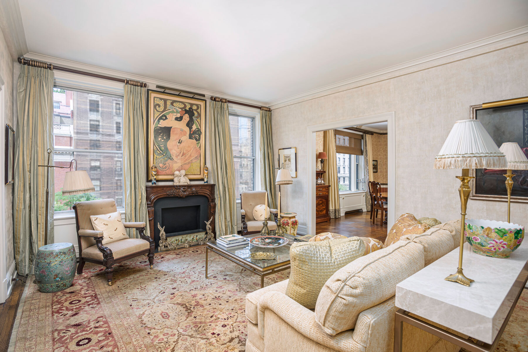 565 Park Avenue 4W, Lenox Hill, Upper East Side, NYC - 3 Bedrooms  
3 Bathrooms  
7 Rooms - 