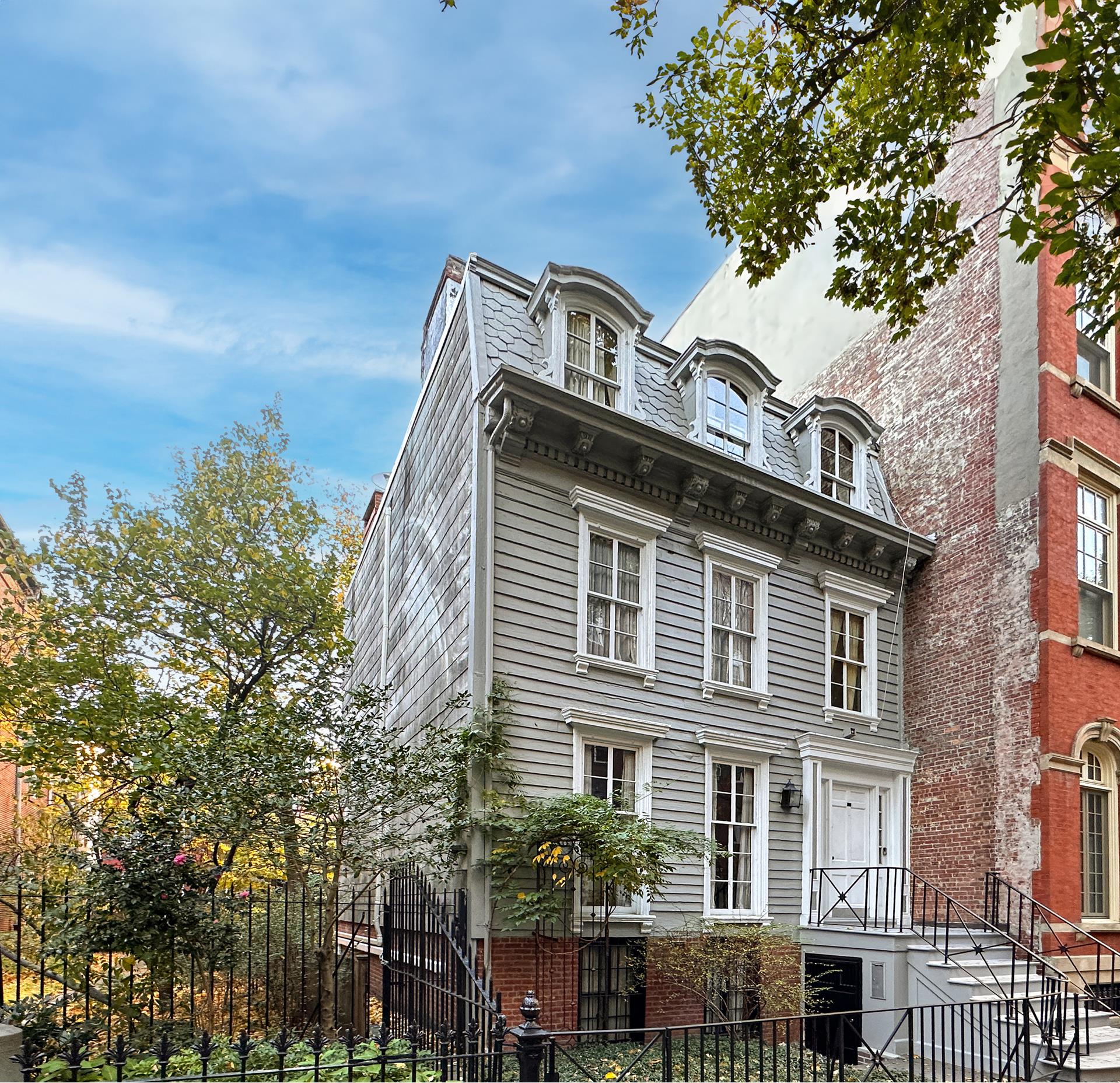 69 Orange Street, Brooklyn Heights, Brooklyn, New York - 4 Bedrooms  
2.5 Bathrooms  
10 Rooms - 