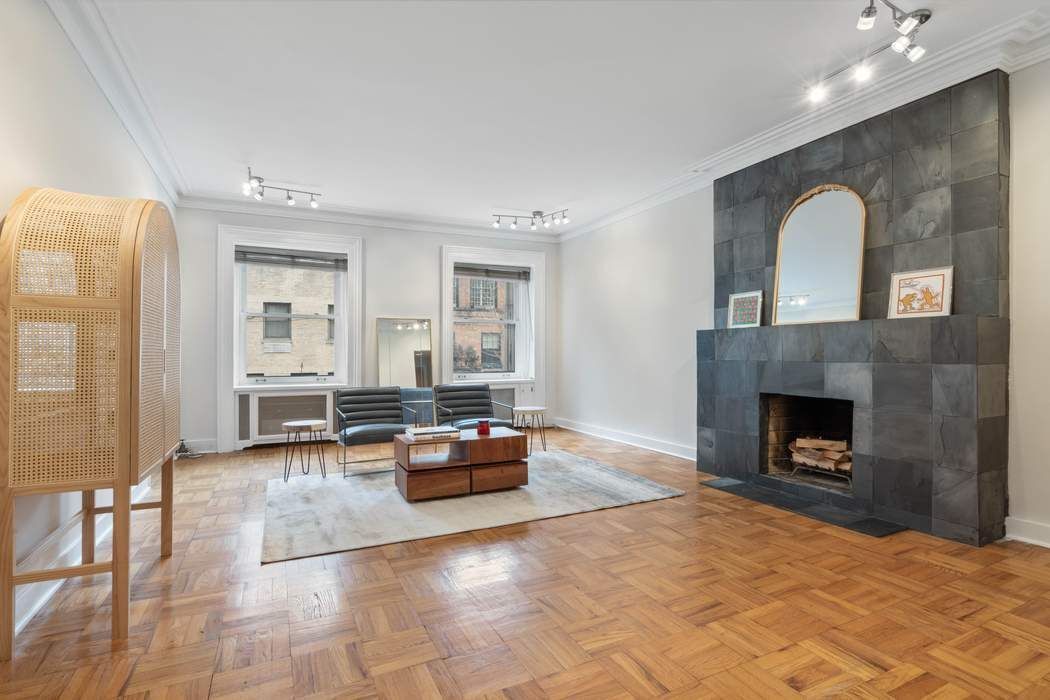 111 East 36th Street 5B, Murray Hill, Midtown East, NYC - 1 Bedrooms  
1 Bathrooms  
5 Rooms - 