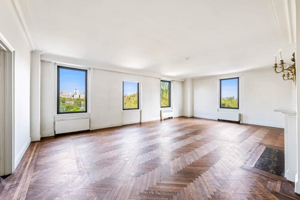 1125 Fifth Avenue 8th Floor, Carnegie Hill, Upper East Side, NYC - 5 Bedrooms  
5.5 Bathrooms  
12 Rooms - 