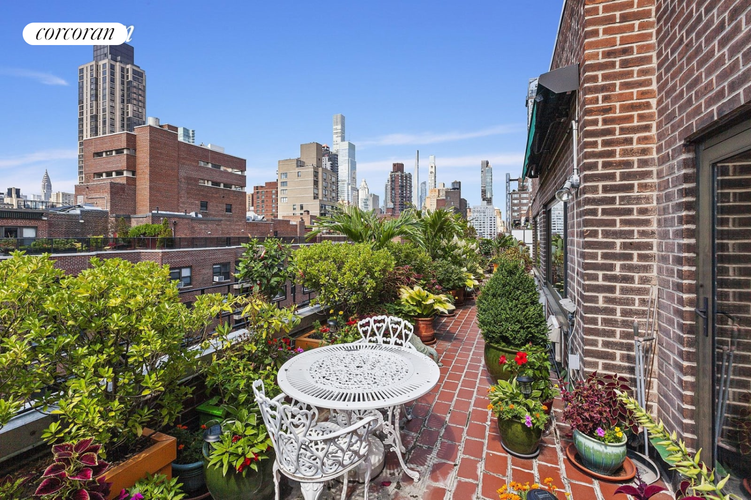 425 East 63rd Street Phabc, Lenox Hill, Upper East Side, NYC - 4 Bedrooms  
4 Bathrooms  
8 Rooms - 