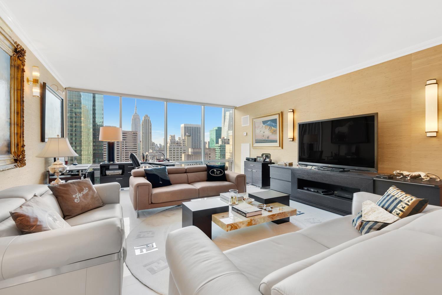 641 5th Avenue 30F, Midtown East, Midtown East, NYC - 2 Bedrooms  
2.5 Bathrooms  
4 Rooms - 