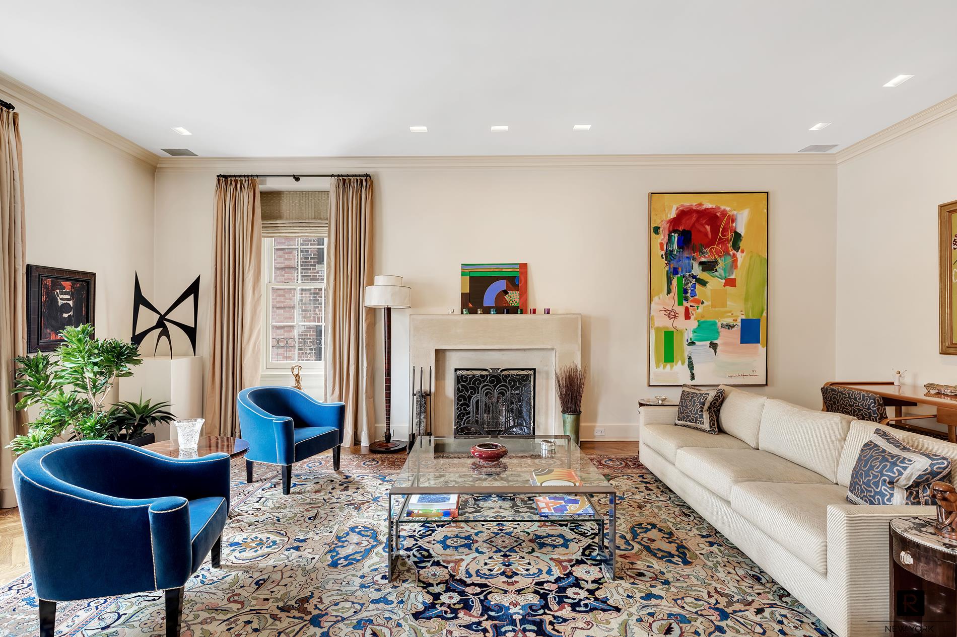 630 Park Avenue 9-C, Upper East Side, Upper East Side, NYC - 3 Bedrooms  
3 Bathrooms  
6 Rooms - 