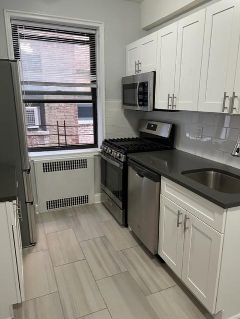 811 Cortelyou Road 3G, Kensington, Brooklyn, New York - 1 Bedrooms  
1 Bathrooms  
4 Rooms - 