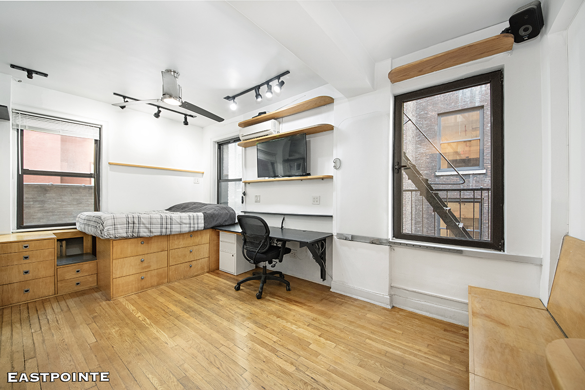 35 East 30th Street 6D, Nomad, Downtown, NYC - 1 Bathrooms  
1 Rooms - 