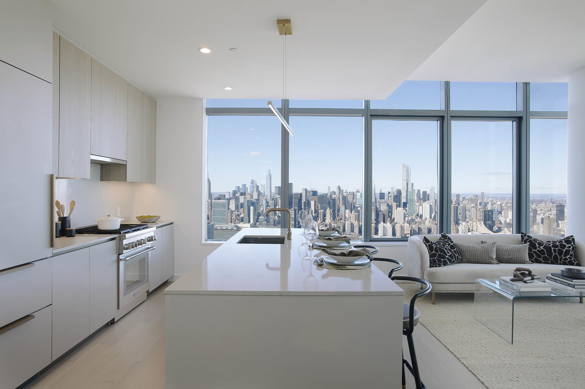 Photo 1 of 3 Court Square Ph-409, Long Island City, New York, $3,040,055, Web #: 1045035401