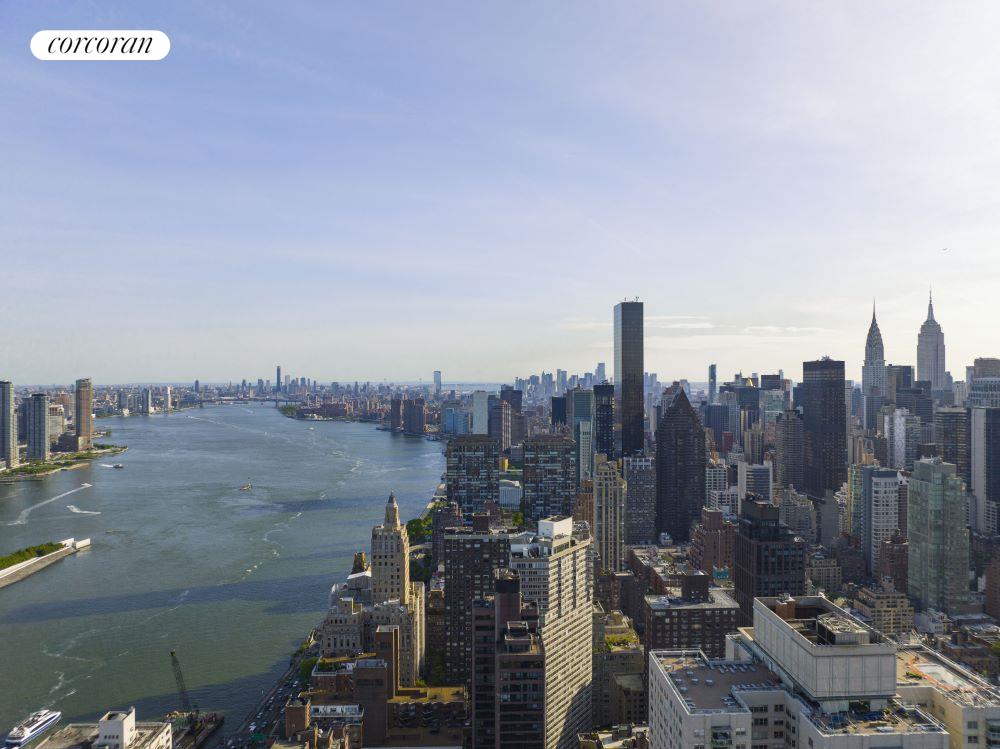 430 East 58th Street 60A, Sutton Place, Midtown East, NYC - 3 Bedrooms  
3.5 Bathrooms  
5 Rooms - 