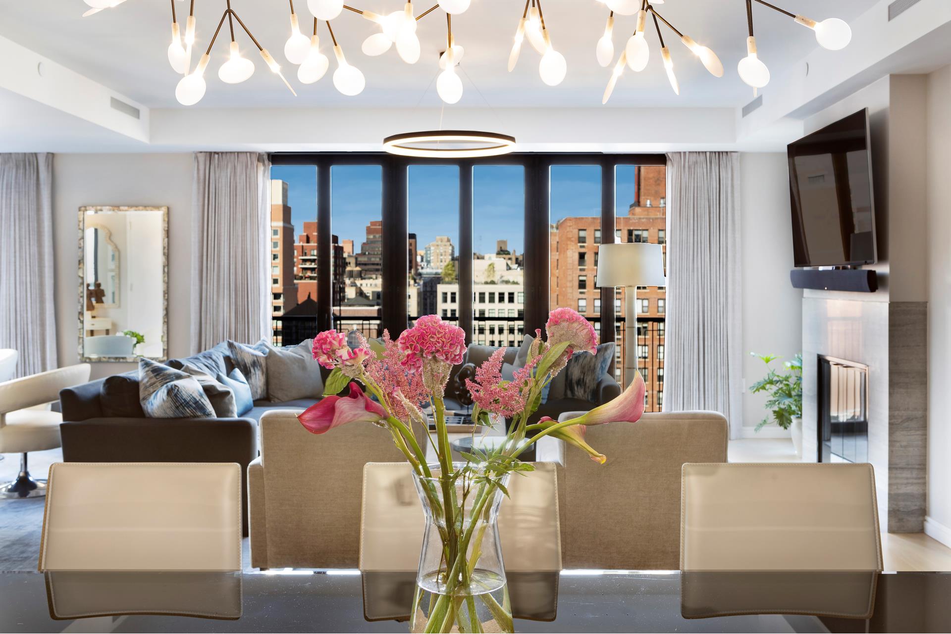 210 West 77th Street 15, Upper West Side, Upper West Side, NYC - 5 Bedrooms  
4.5 Bathrooms  
7 Rooms - 