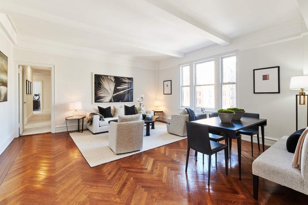 1050 Park Avenue 12D, Carnegie Hill, Upper East Side, NYC - 3 Bedrooms  
2.5 Bathrooms  
6 Rooms - 