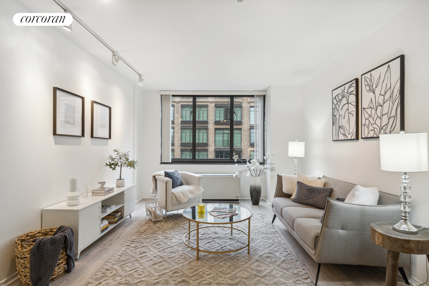 407 Park Avenue 17F, Nomad, Downtown, NYC - 1 Bedrooms  
1 Bathrooms  
3 Rooms - 