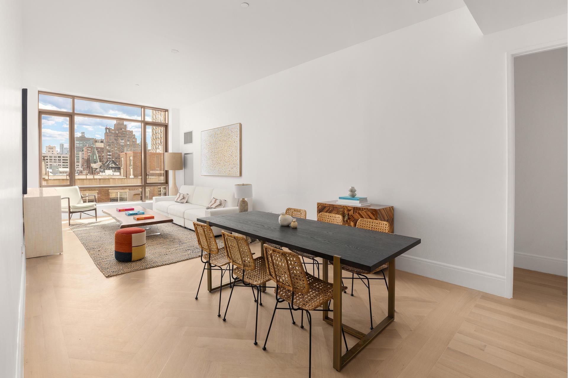 215 East 19th Street 7H, Gramercy Park, Downtown, NYC - 2 Bedrooms  
2.5 Bathrooms  
4 Rooms - 