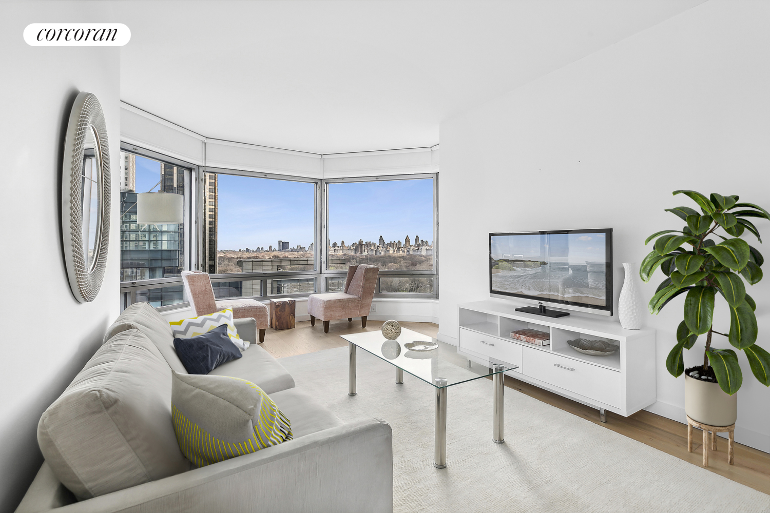 301 West 57th Street 14A, Hells Kitchen, Midtown West, NYC - 1 Bedrooms  
1 Bathrooms  
3 Rooms - 