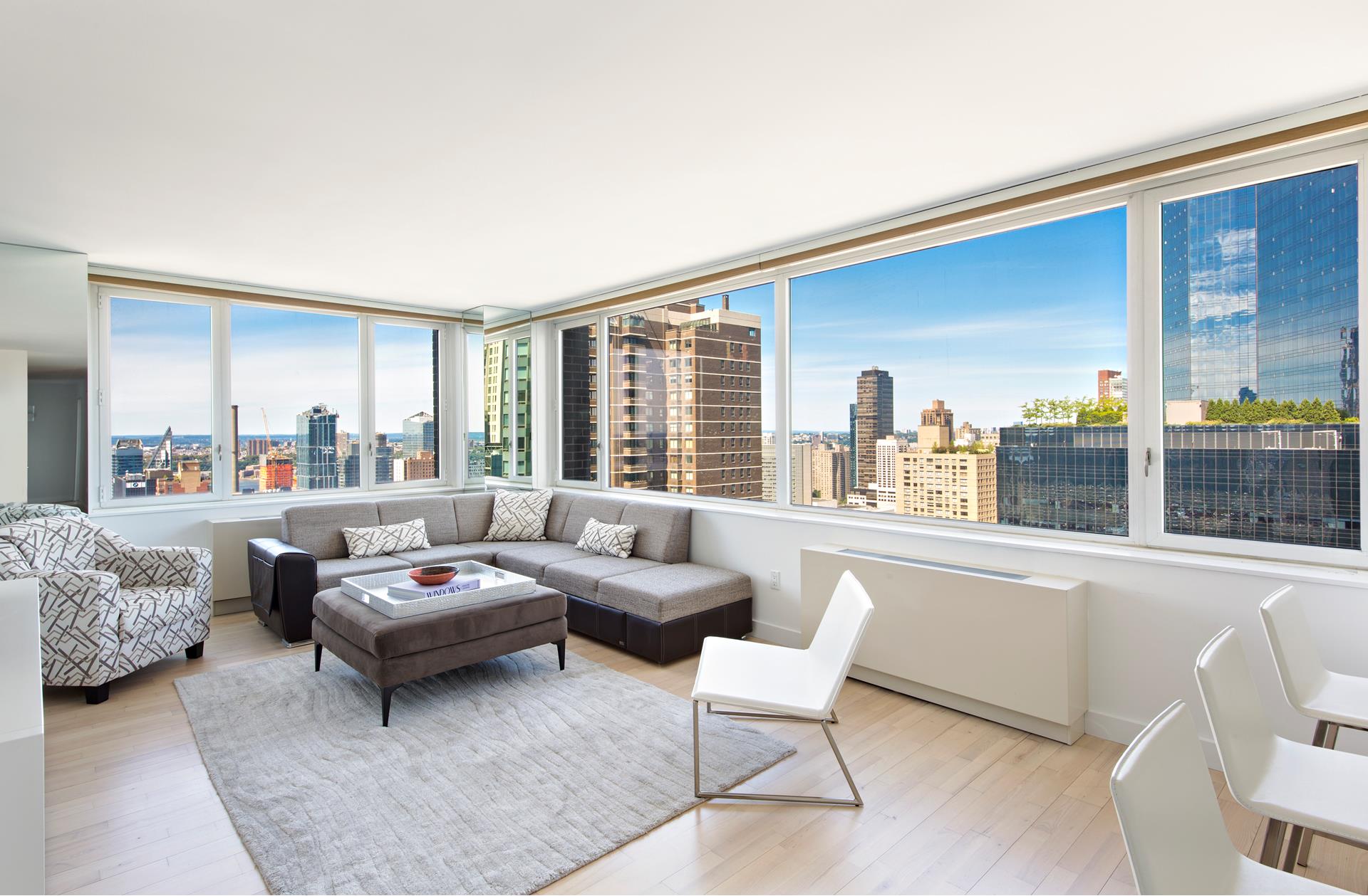 322 West 57th Street 46H2, Hells Kitchen, Midtown West, NYC - 3 Bedrooms  
3 Bathrooms  
8 Rooms - 