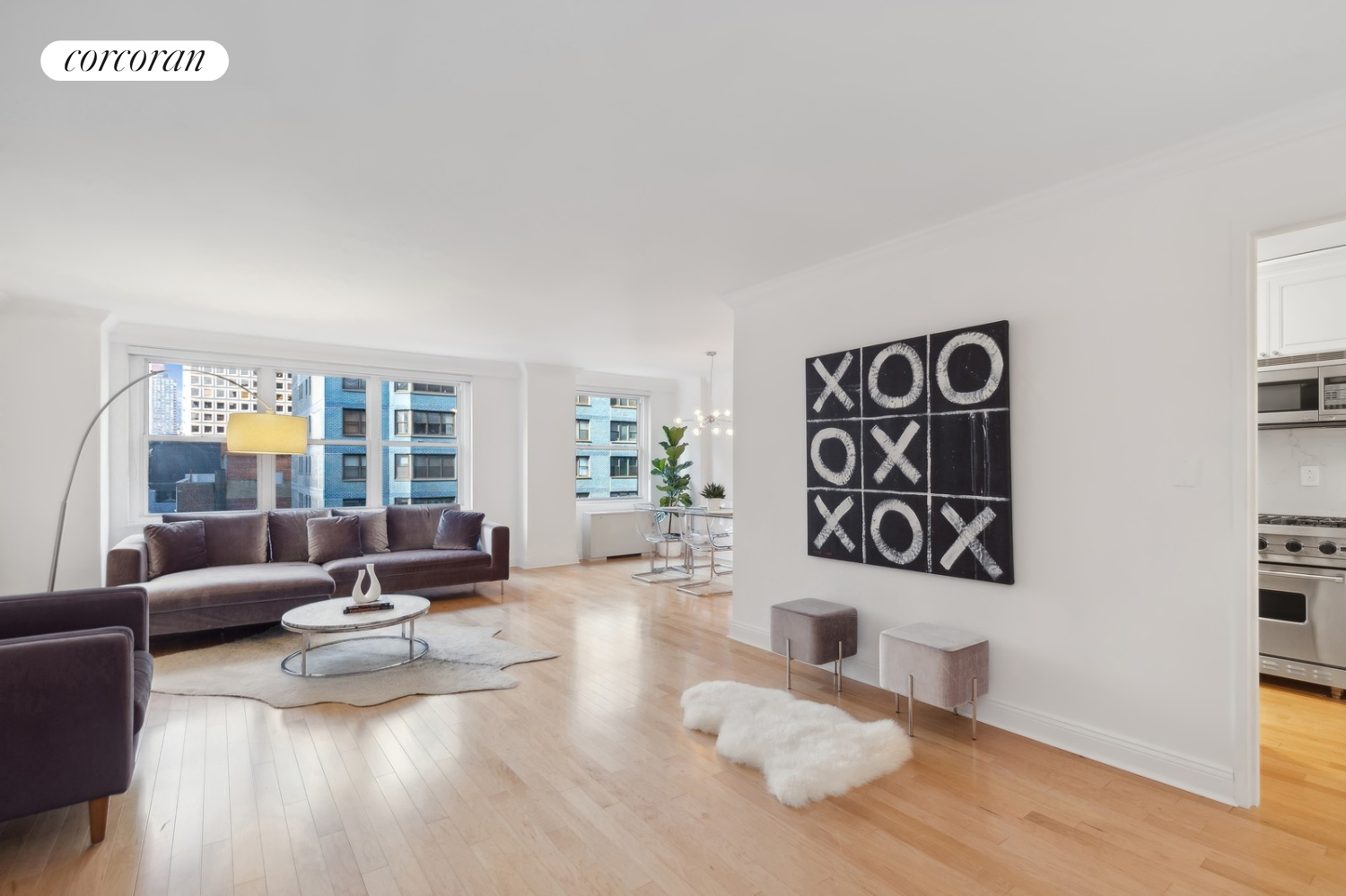 225 East 57th Street 9D, Sutton Place, Midtown East, NYC - 2 Bedrooms  
2 Bathrooms  
5 Rooms - 