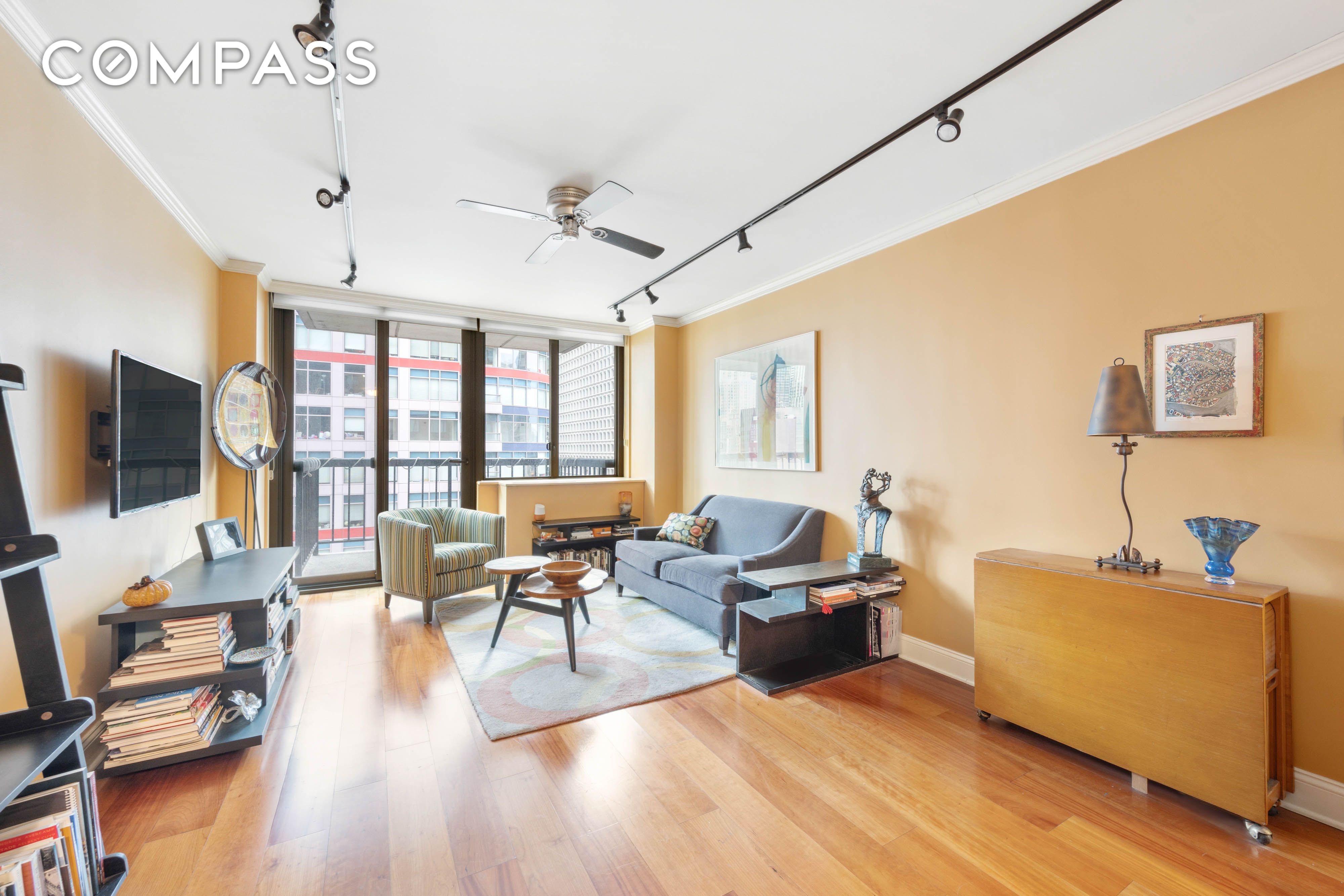 300 East 54th Street 25G, Midtown East, Midtown East, NYC - 1 Bedrooms  
1 Bathrooms  
3 Rooms - 