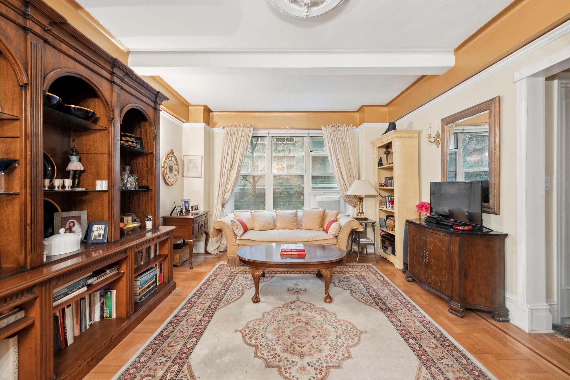 Photo 1 of 225 East 79th Street 2D, Upper East Side, NYC, $450,000, Web #: 1067157616