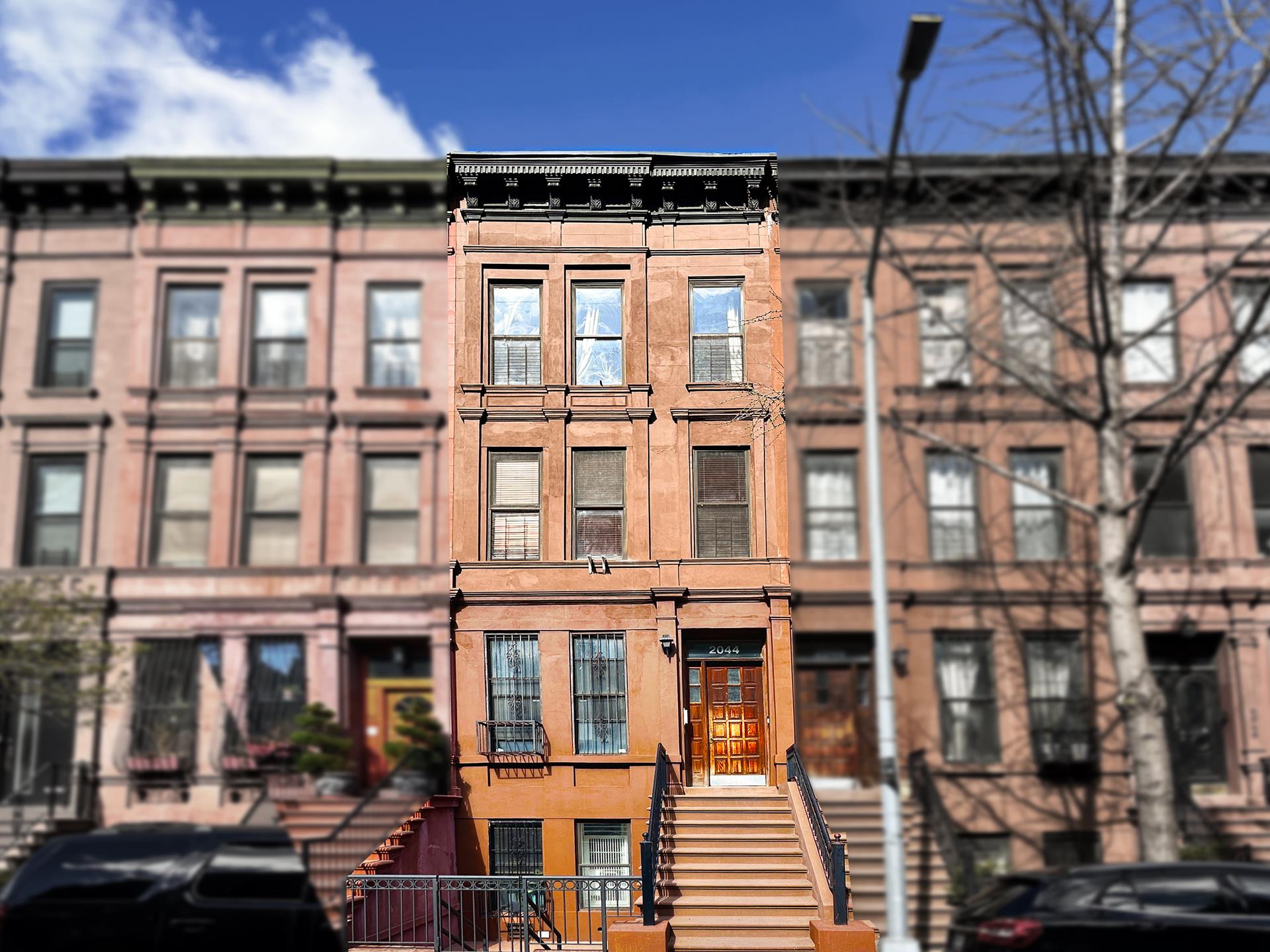 2044 Madison Avenue Building, Central Harlem, Upper Manhattan, NYC - 4 Bedrooms  
4 Bathrooms  
11 Rooms - 