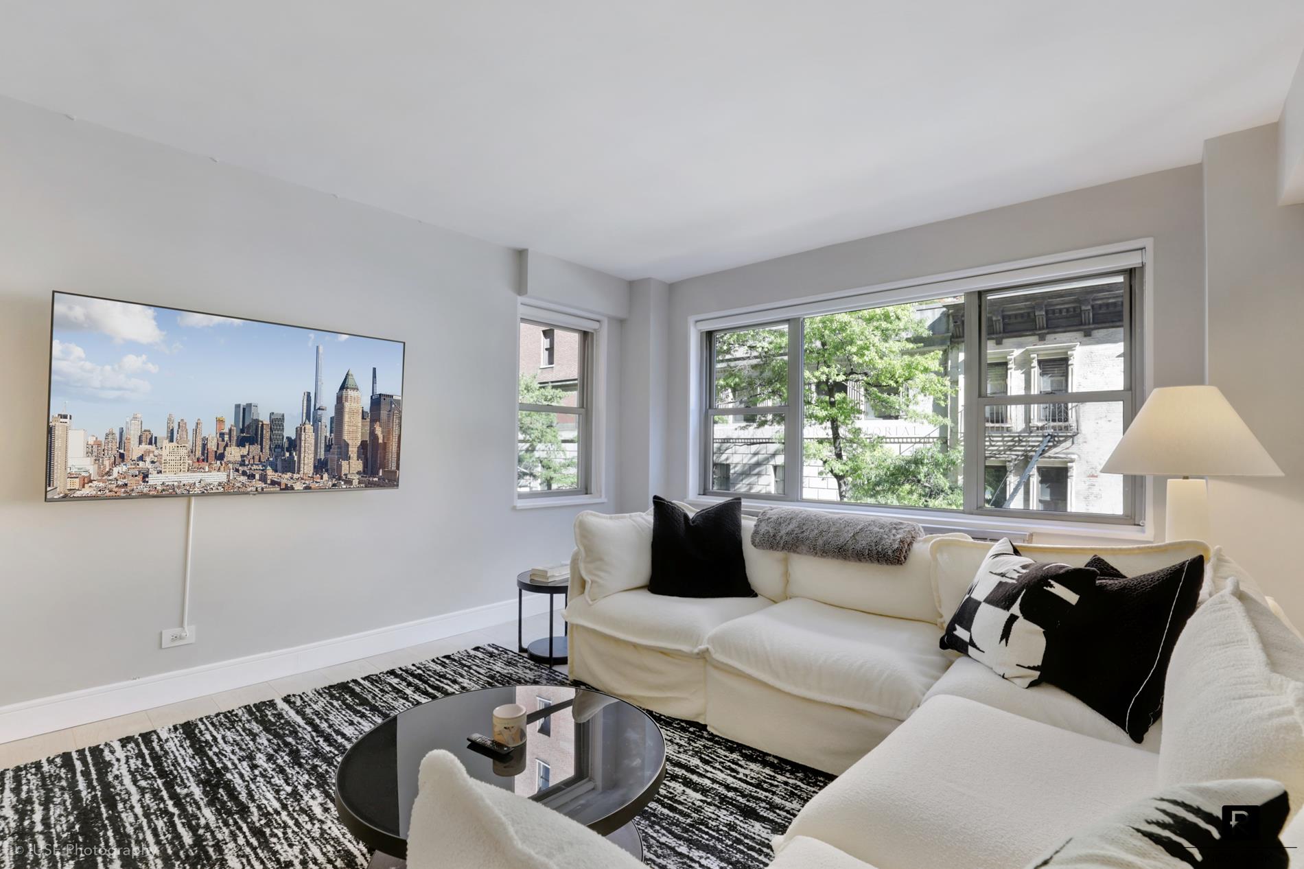 Photo 1 of 136 East 76th Street 4-C, Upper East Side, NYC, $995,000, Web #: 1068039213