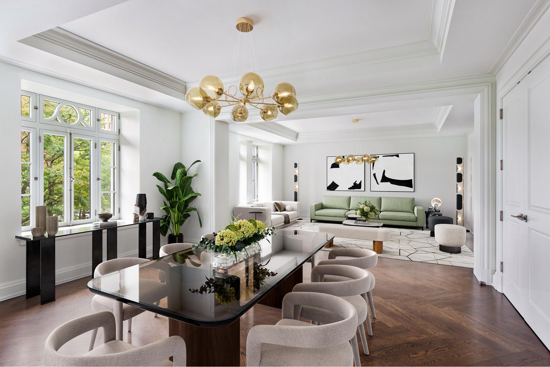 344 West 72nd Street 301, Lincoln Square, Upper West Side, NYC - 5 Bedrooms  
5.5 Bathrooms  
8 Rooms - 