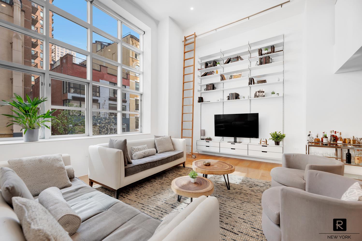 310 East 53rd Street 2/3C, Turtle Bay, Midtown East, NYC - 1 Bedrooms  
2 Bathrooms  
2 Rooms - 