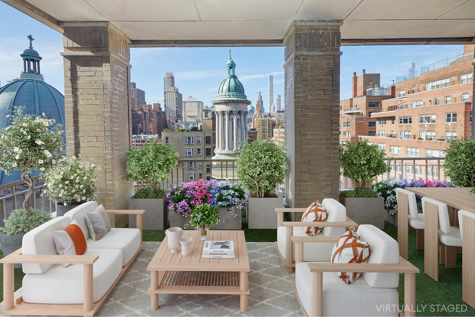 145 East 76th Street 11, Lenox Hill, Upper East Side, NYC - 5 Bedrooms  
4.5 Bathrooms  
10 Rooms - 