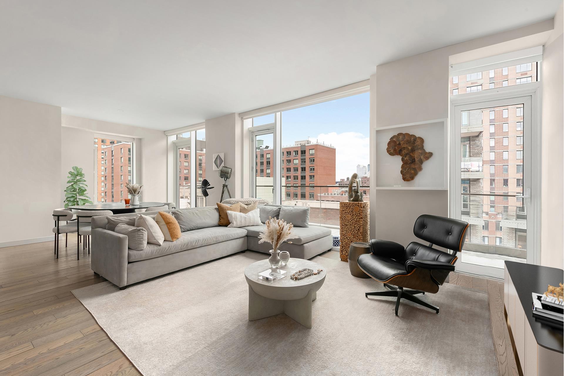 505 West 43rd Street 10B, Hells Kitchen, Midtown West, NYC - 3 Bedrooms  
3 Bathrooms  
6 Rooms - 