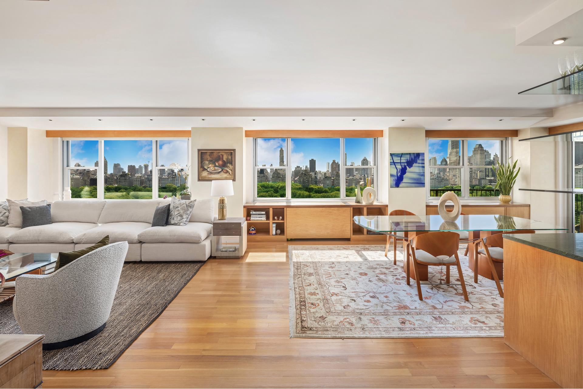 80 Central Park 22Ab, Lincoln Square, Upper West Side, NYC - 3 Bedrooms  
3 Bathrooms  
6 Rooms - 