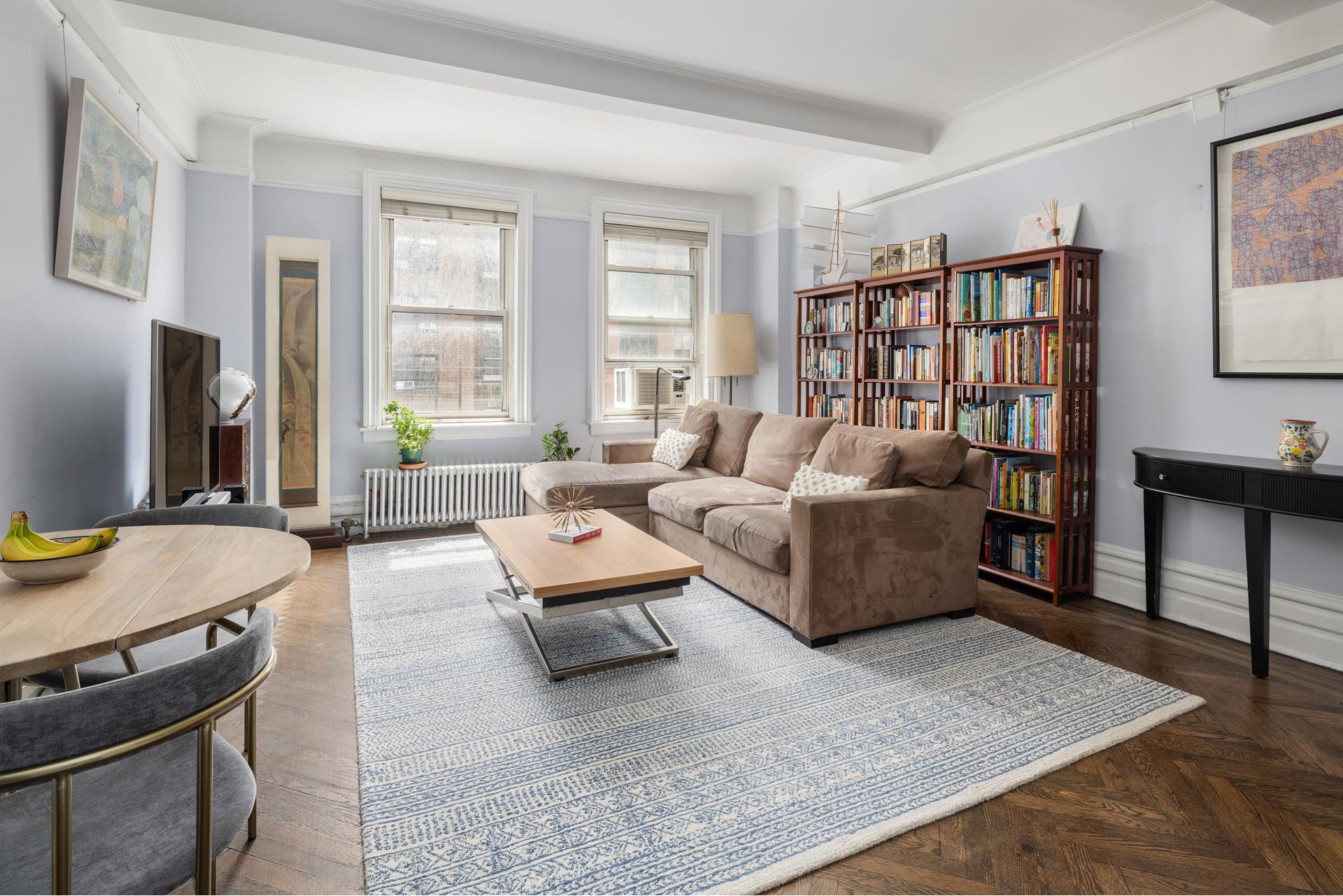 127 West 79th Street 9C, Upper West Side, Upper West Side, NYC - 2 Bedrooms  
2 Bathrooms  
5 Rooms - 